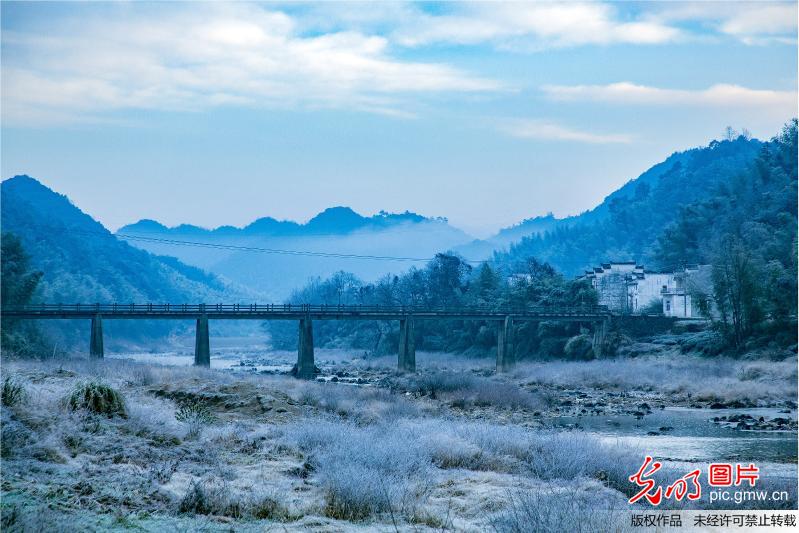 Picturesque rime scenery in E China’s Anhui Province