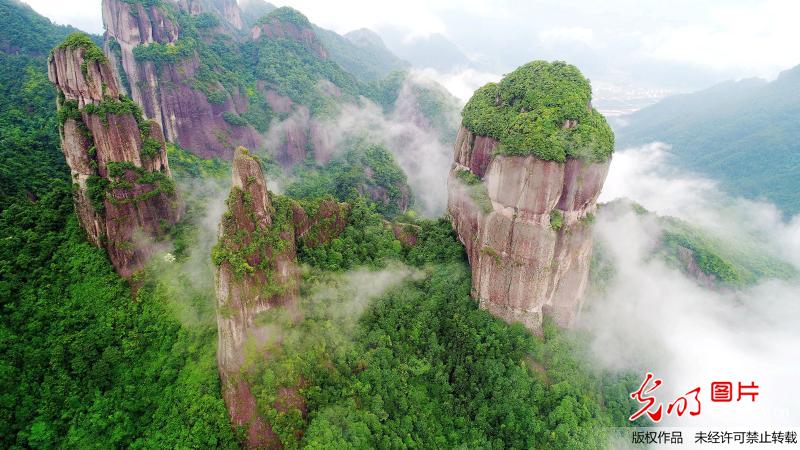 Aerial view of fog-enveloped Xianju National Park in E China’s Zhejiang