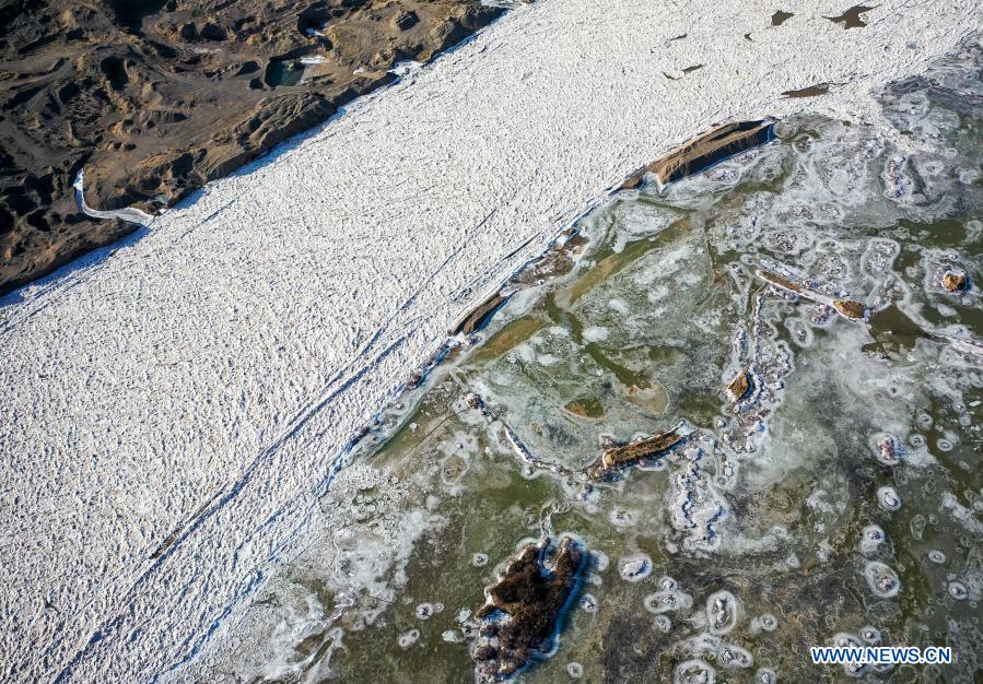 Frozen surface of Yellow River in Shizuishan, NW China