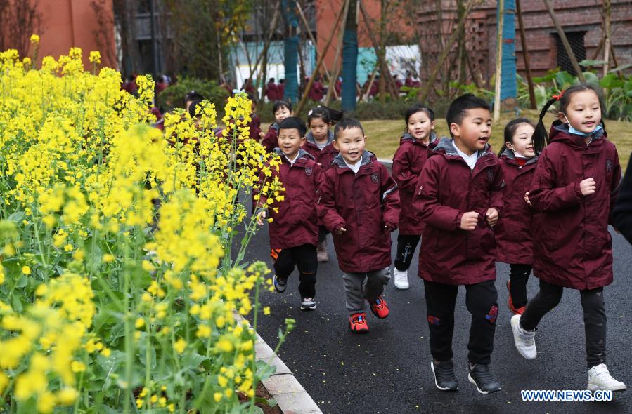 Students return to school for new semester in China