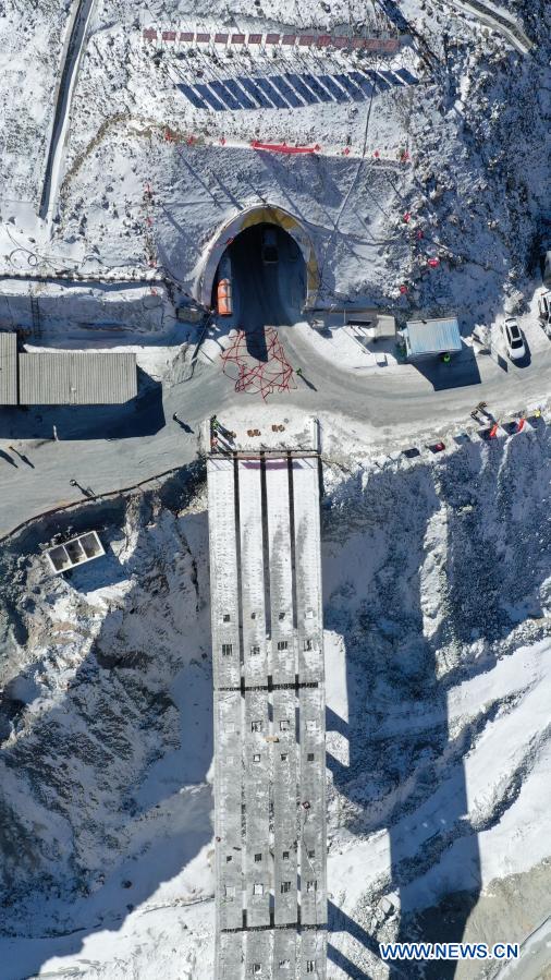 Gansu's Dongshan tunnel at average altitude of 3,850 meters drilled through