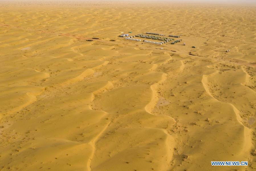 Workers and researchers start geophysical survey work in Taklimakan Desert, Xinjiang