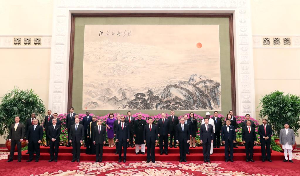 Xi receives credentials of 29 ambassadors