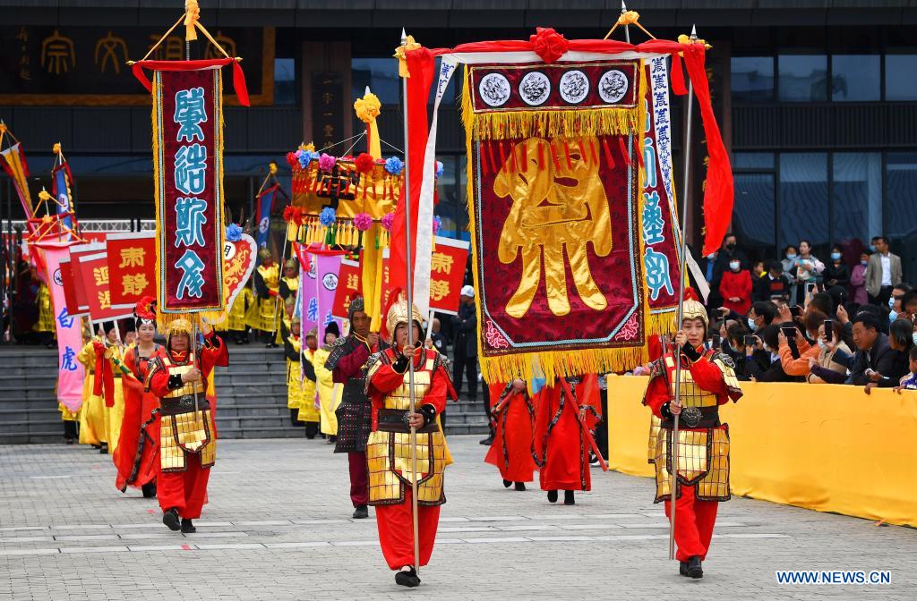 People pay homage to Cangjie, legendary creator of Chinese characters