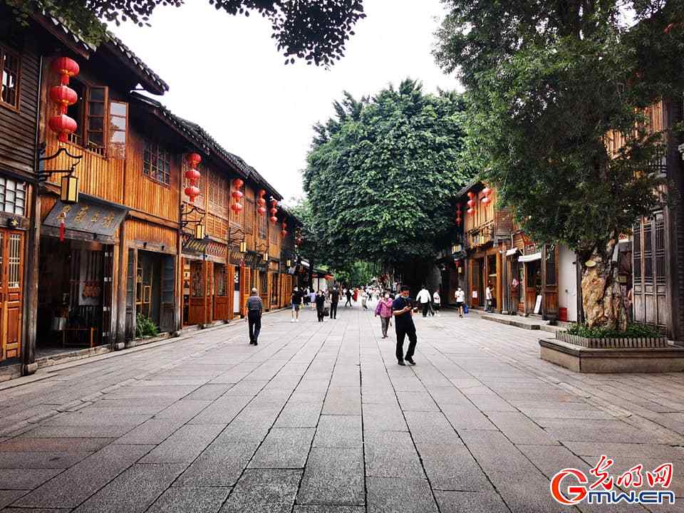 Historic Architecture at the Three Lanes and Seven Alleys in SE China's Fujian Province