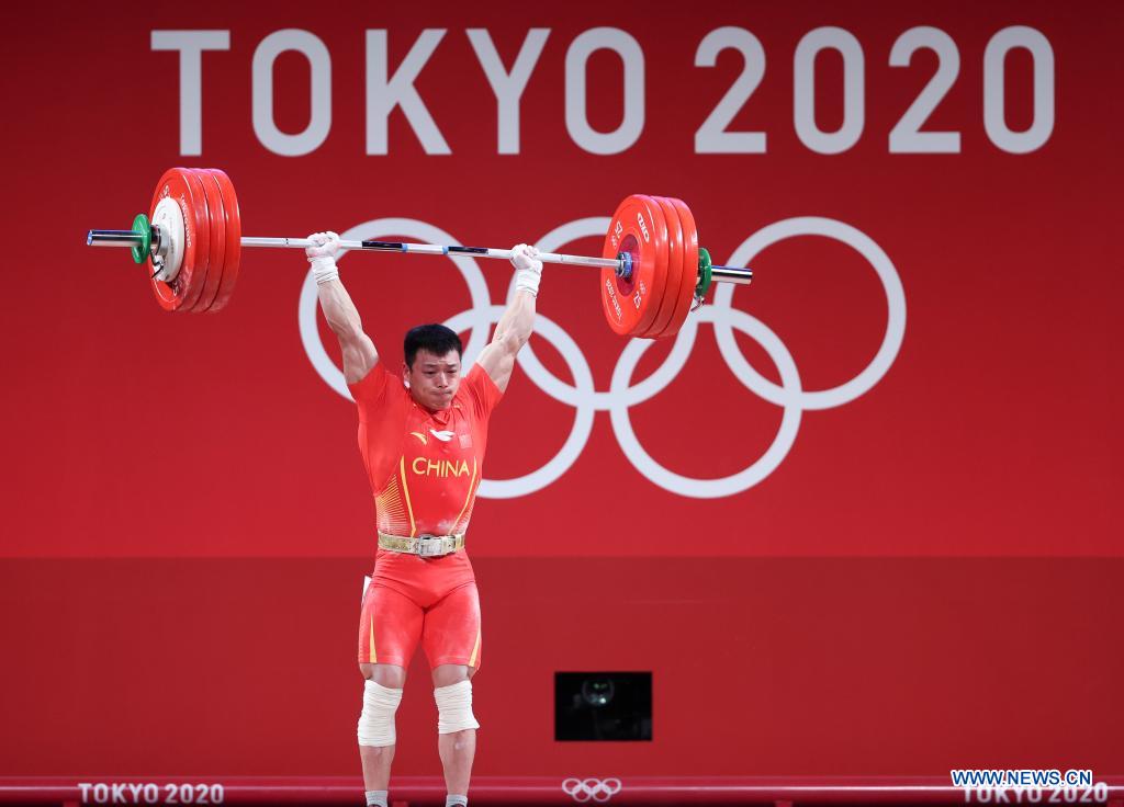 Chinese weightlifter Chen rallies to clinch Olympic men's 67kg gold