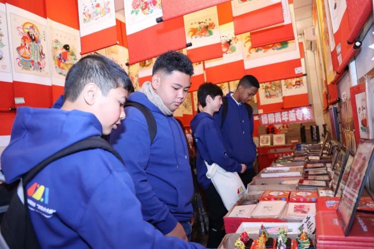 Junior Cultural Ambassadors visit Tianjin