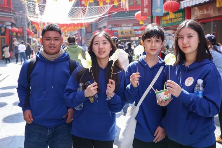 Junior Cultural Ambassadors visit Tianjin