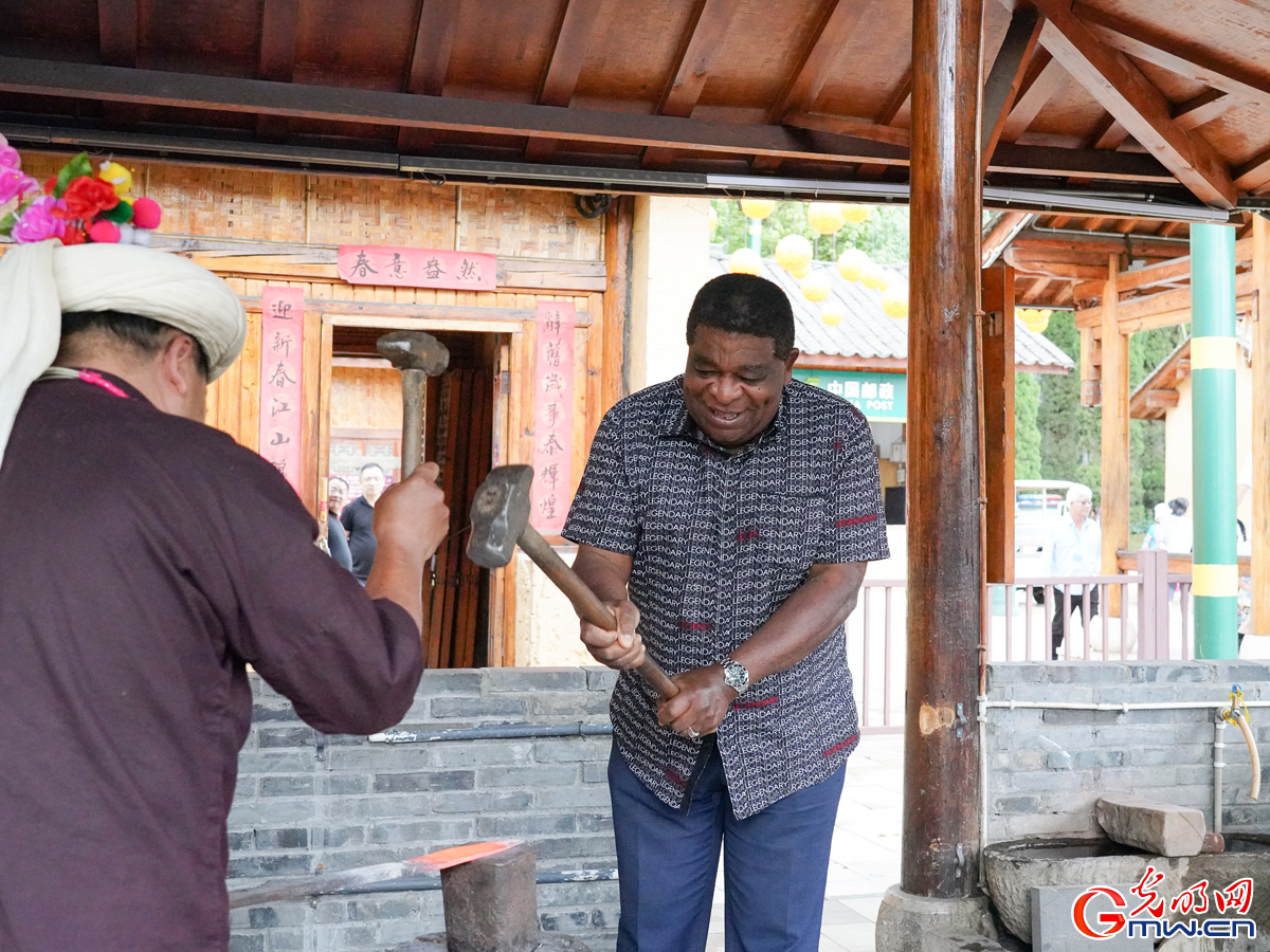 Martin Chungong and delegations visit Yunnan Nationalities Village