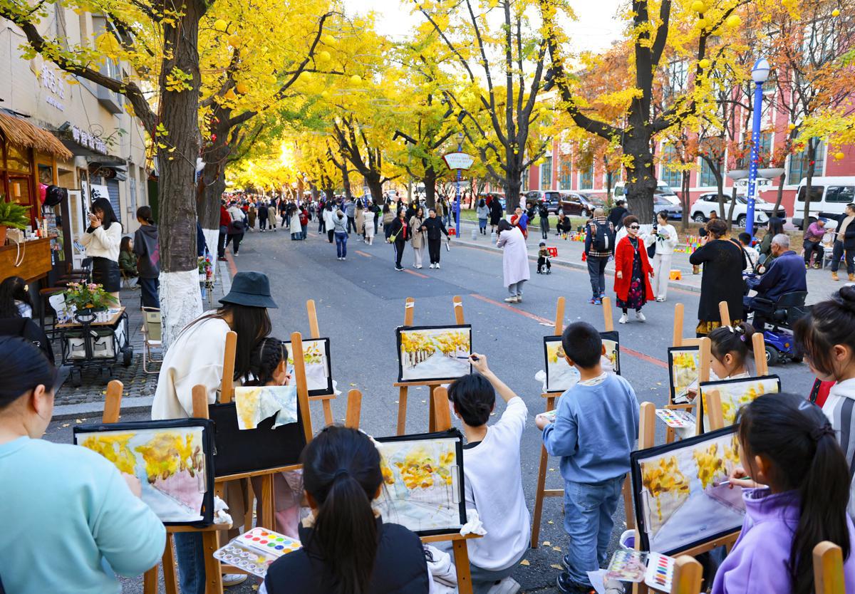 A fairy-tale autumn unfolds in Liaoning
