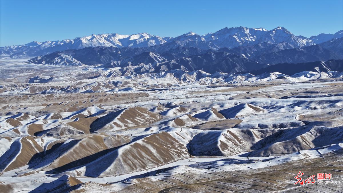 Minle County of NW China’s Gansu: Qilian Mountain beautiful in winter