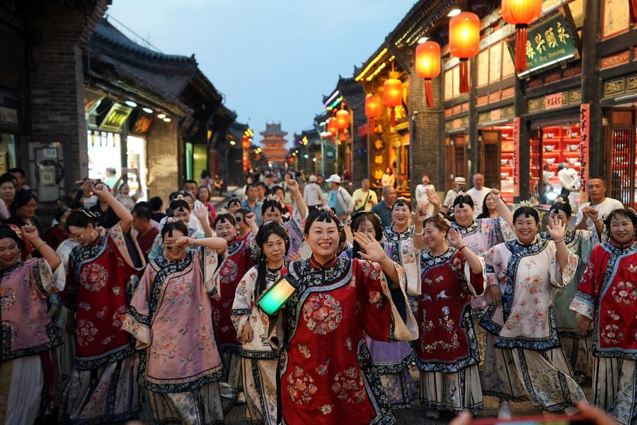 Xinhua Headlines: Chinese youngsters embrace more diversified tourism options