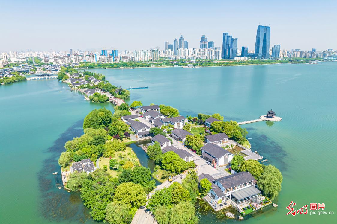 Early summer view of Jinji Lake