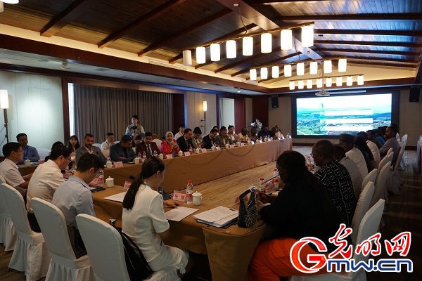 Seminar on inclusive growth and poverty reduction for developing countries held in Liangshan, SW China’s Sichuan