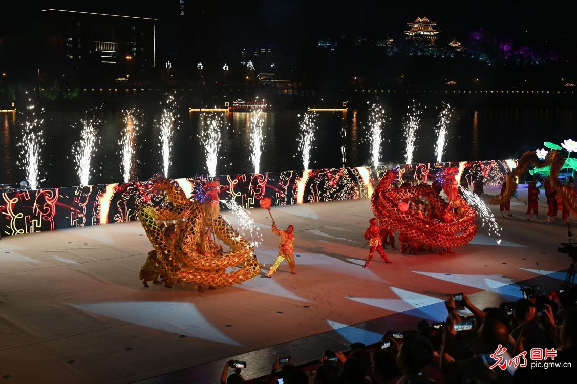 “Night economy” stimulates new vitality in culture and tourism