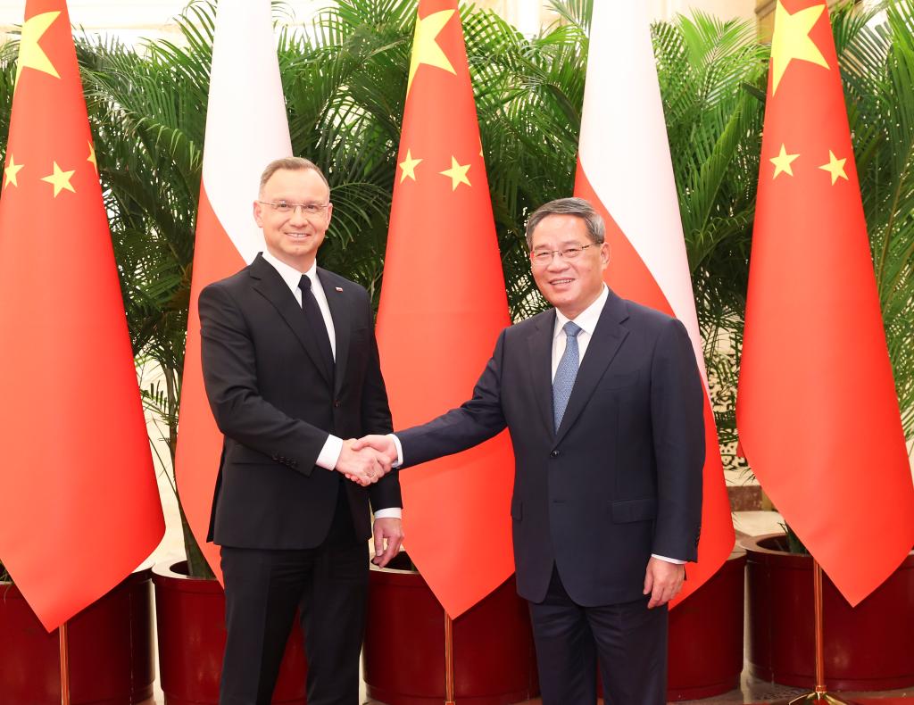 Chinese premier meets with Polish president