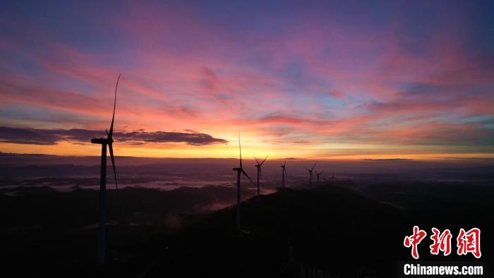 Picturesque scenery of sunrise in S China’s Guangxi