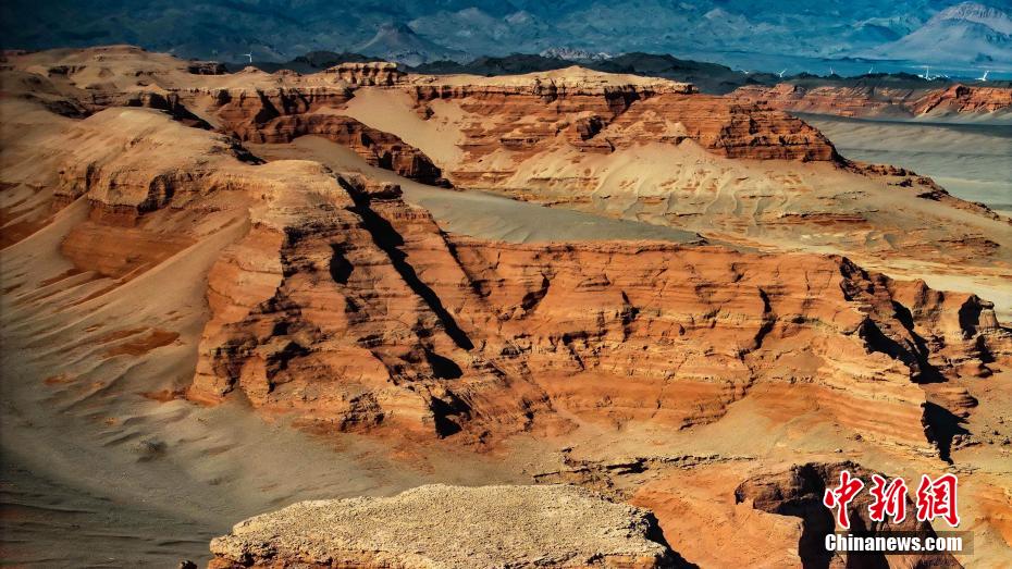 Stunning scenery of red-bed landform in NW China’s Xinjiang