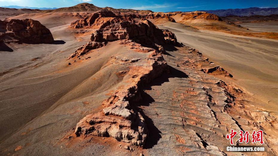 Stunning scenery of red-bed landform in NW China’s Xinjiang