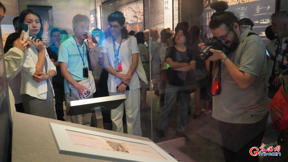 Turkish journalists visit museum in NW China's Xinjiang