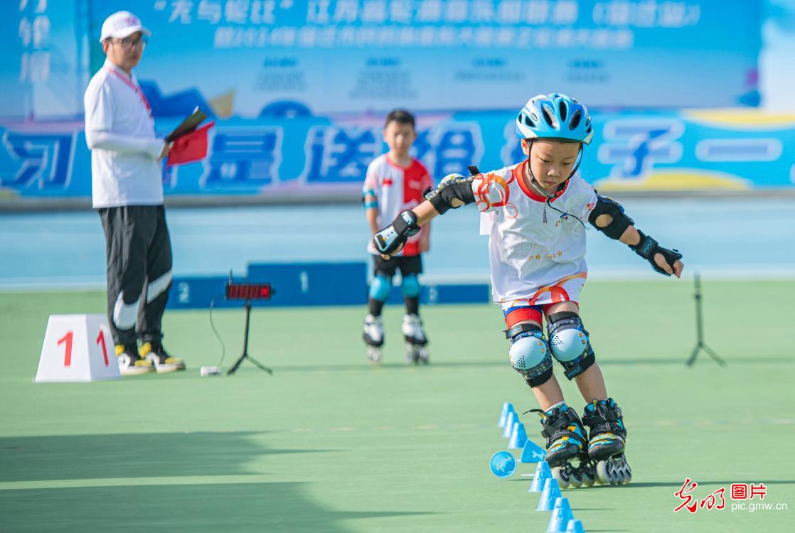 Roller Skating Competition in Suqian, E China's Jiangsu