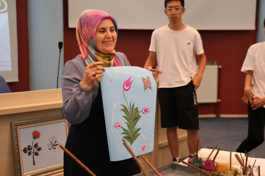 Turkish students experience Chinese culture in Türkiye