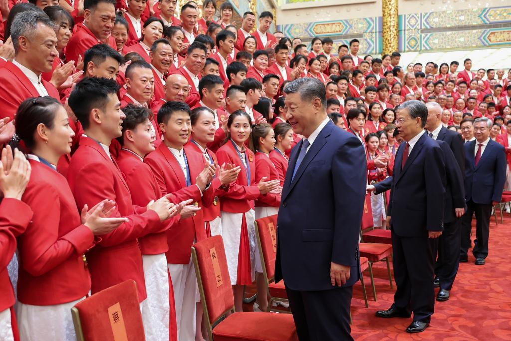 Xi Focus: Xi hails Olympians for winning glory for country