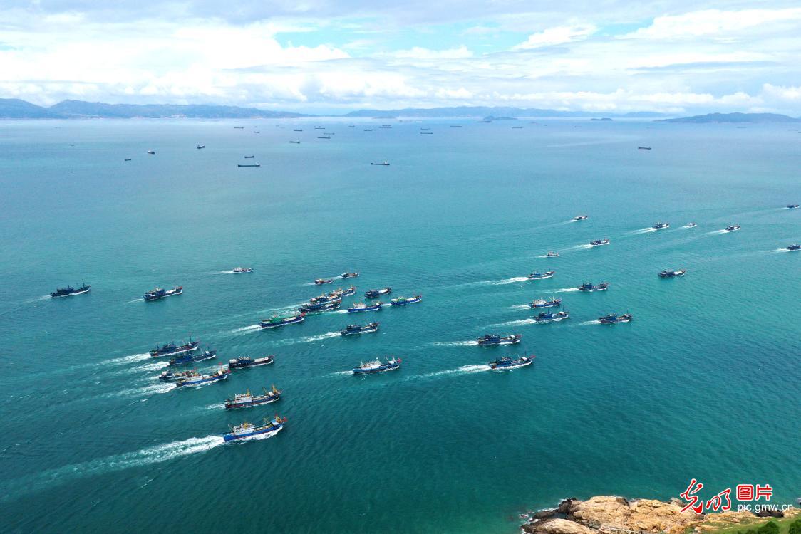 Marine fishing resume in South China Sea