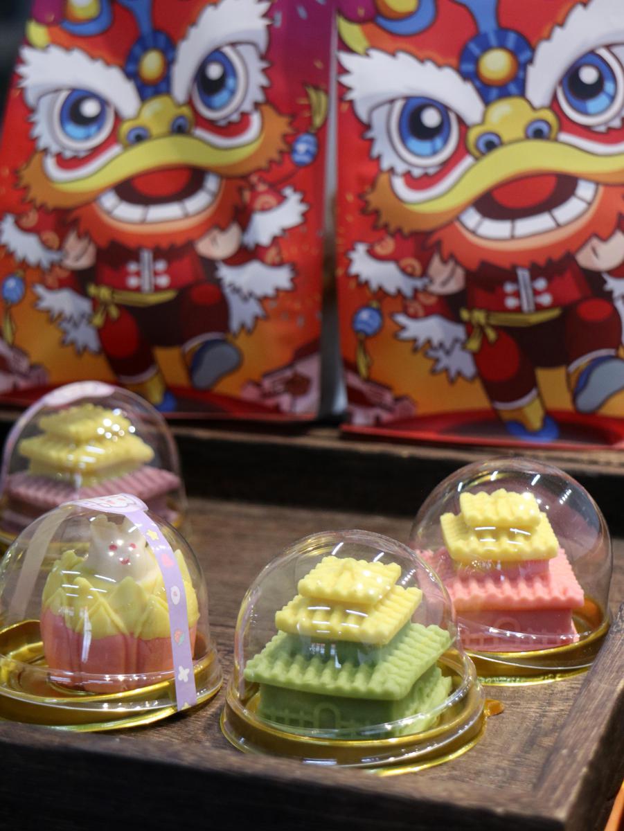 Architecture mooncakes a smash hit in Taiyuan