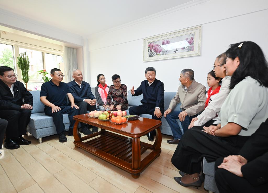 Xi stresses prioritizing elderly care, childcare in public services