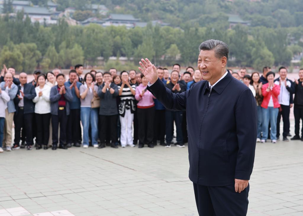 Xi inspects Lanzhou in NW China's Gansu Province