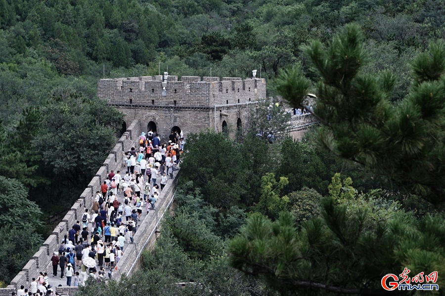 Scenery of Badaling Great Wall during summertime