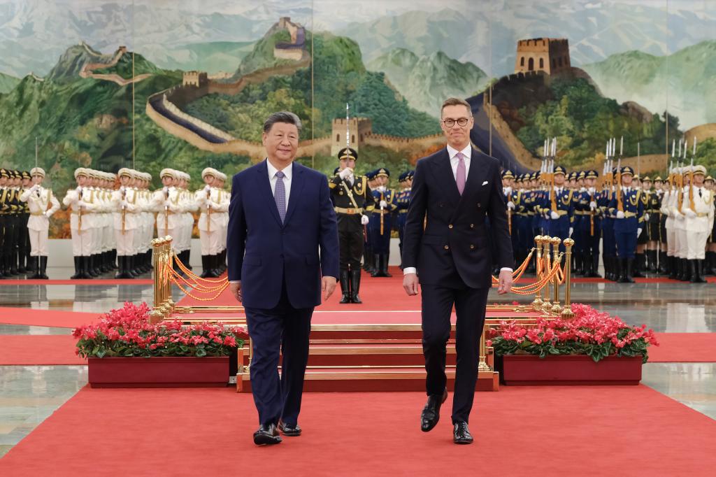 Xi encourages more China-Finland cooperation in emerging industries