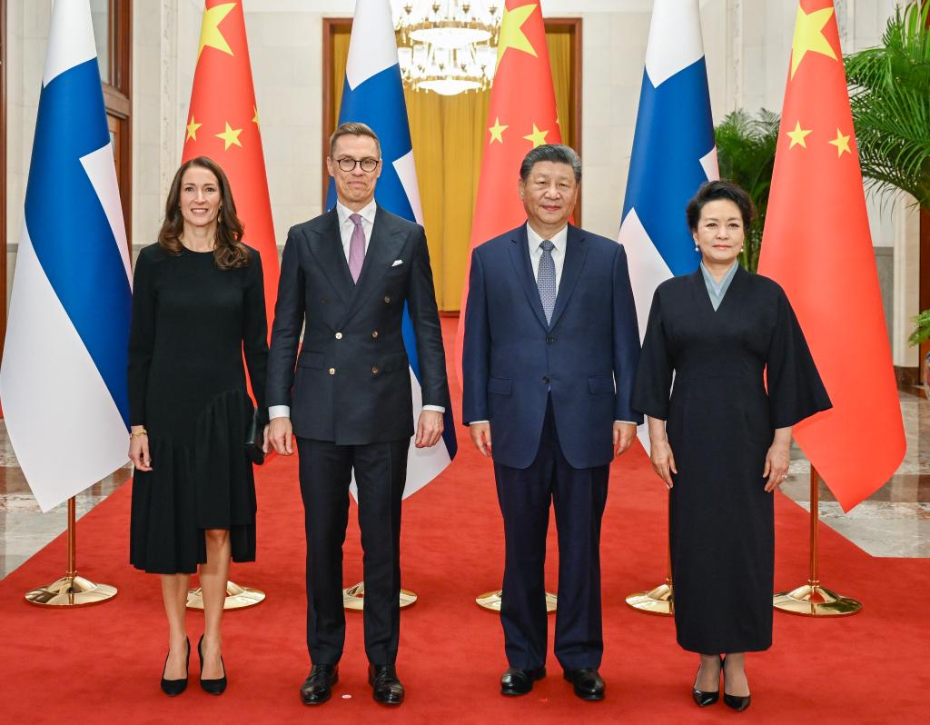 Xi encourages more China-Finland cooperation in emerging industries