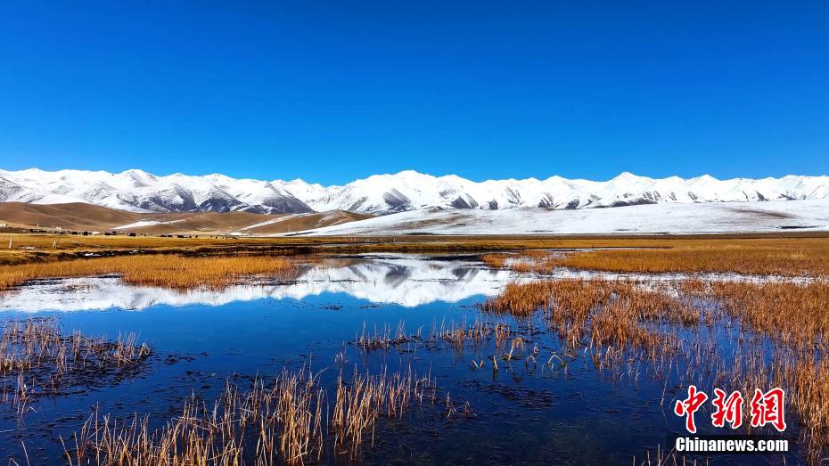 Stunning scenery of snow mountain in NW China’s Qinghai Province