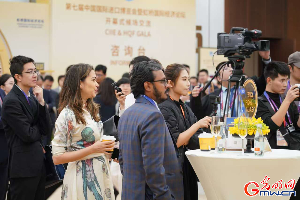 A glimpse of 7th CIIE on its first day in E China’s Shanghai