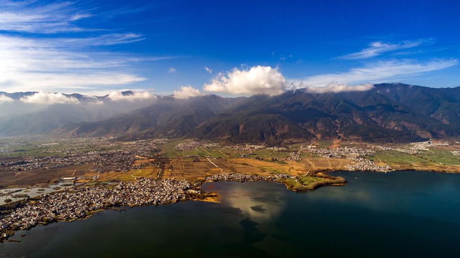 Tech-savvy remote workers revitalize China's rural villages