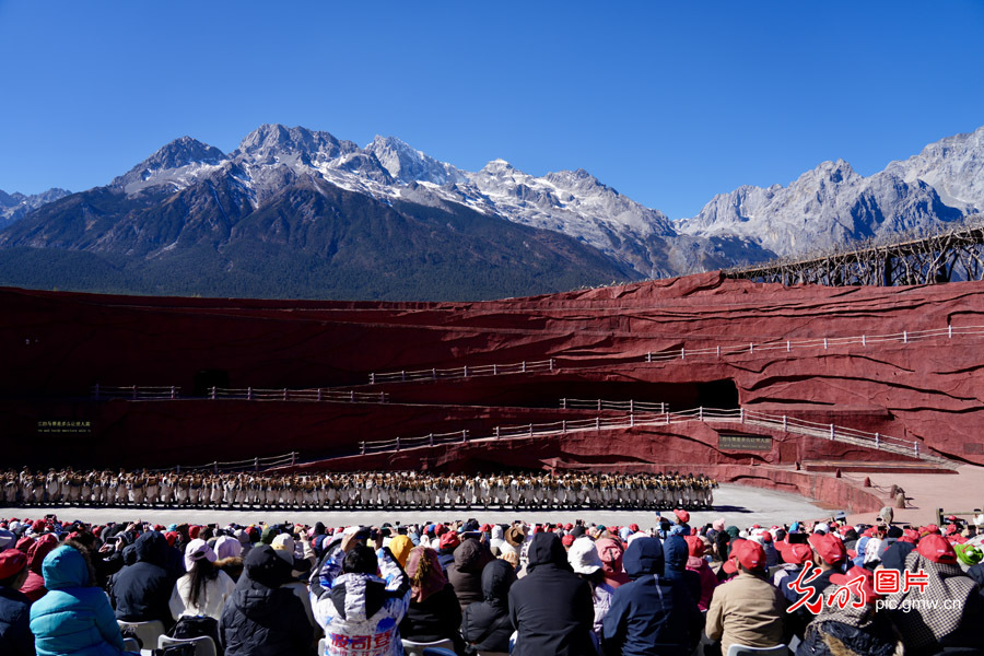 Overlook Yulong Snow Mountain and feel the beauty of nature