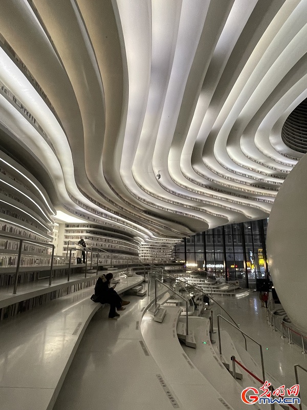 Tianjin Binhai Library: cultural, architectural hub for young generation