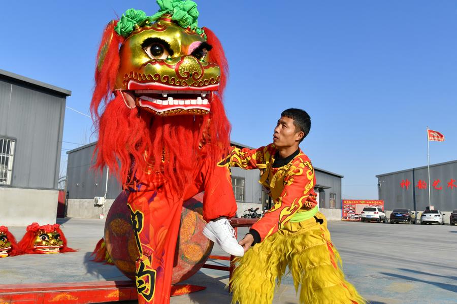 Traditional art of Cangxian lion dance well passed on with local support