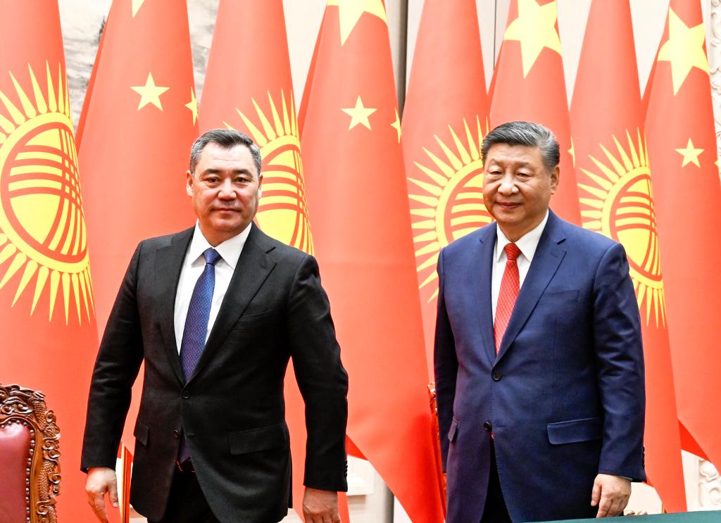 Xi holds talks with Kyrgyz president