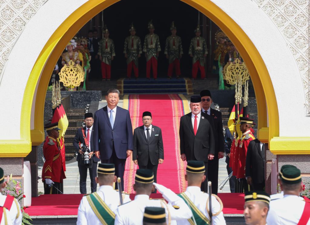 Xi urges joint efforts to build high-level strategic China-Malaysia community with shared future