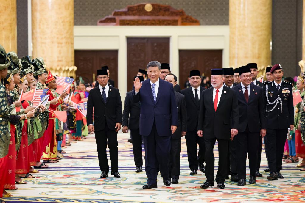 Xi urges joint efforts to build high-level strategic China-Malaysia community with shared future