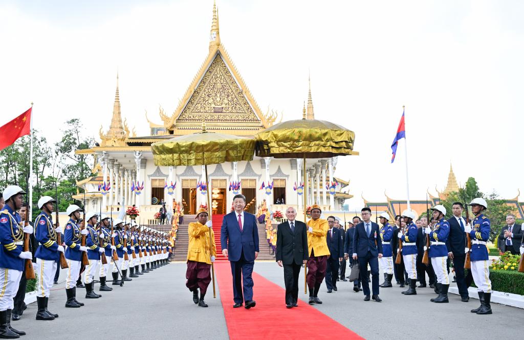 Xi says China, Cambodia set model for equality, mutual trust, win-win cooperation between countries of different sizes