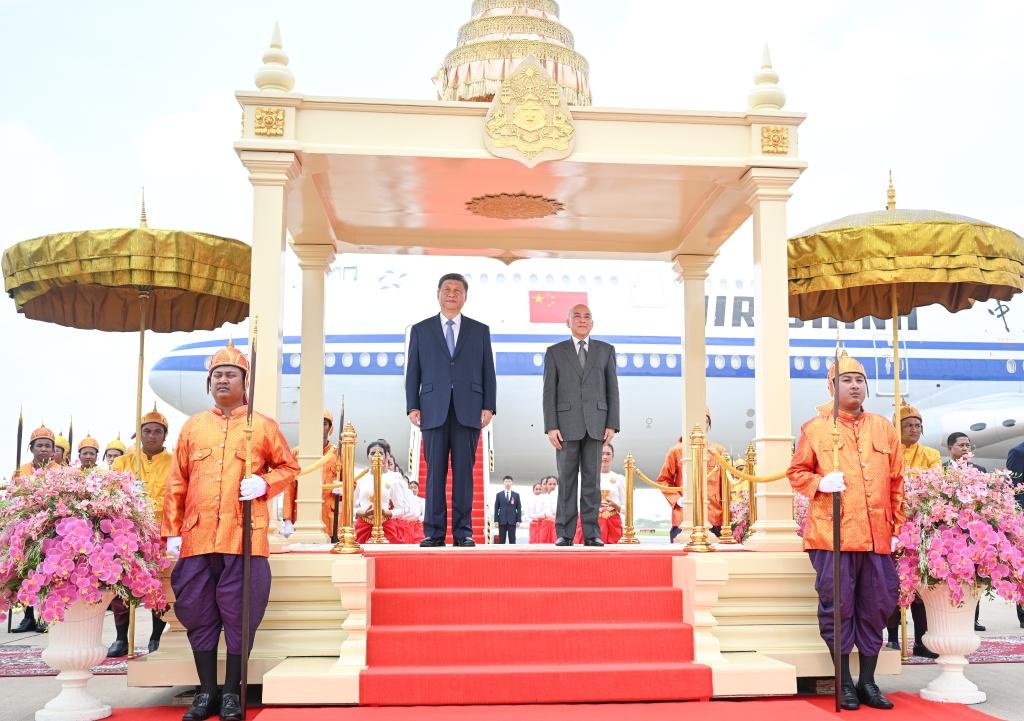 Xi says looking forward to cementing friendship, promoting cooperation with Cambodia