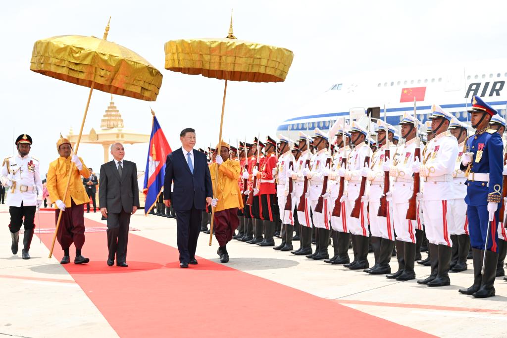 Xi says looking forward to cementing friendship, promoting cooperation with Cambodia