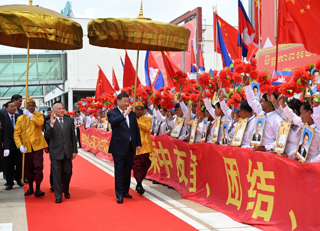 Xi says looking forward to cementing friendship, promoting cooperation with Cambodia