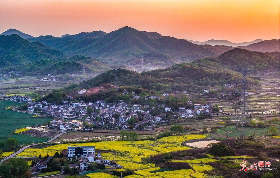 Morning countryside scenery in E China's Anhui