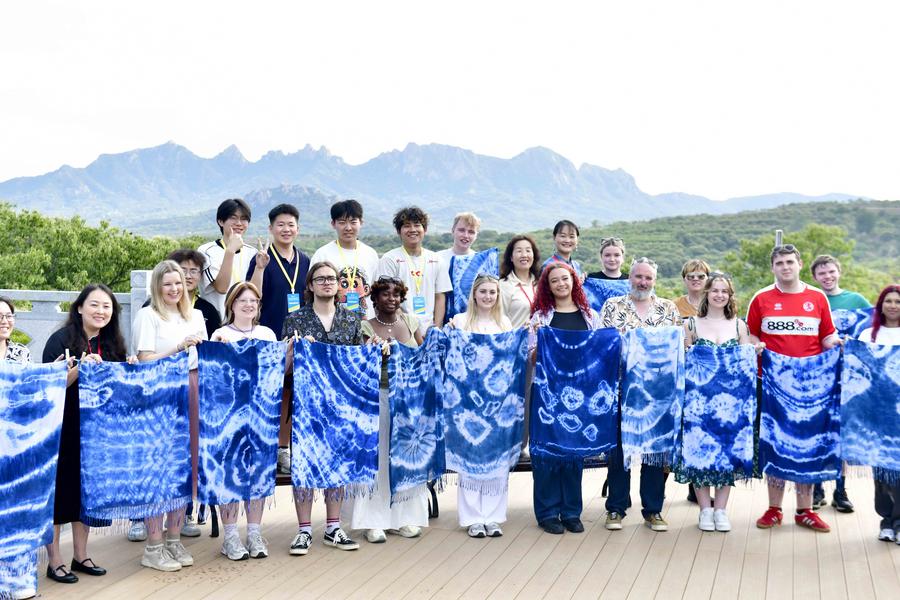 Students from UK indulged with Chinese culture in Shandong