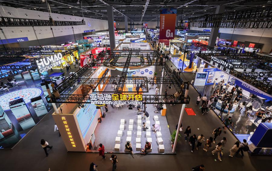 New air route links China's Hangzhou, UAE's Dubai